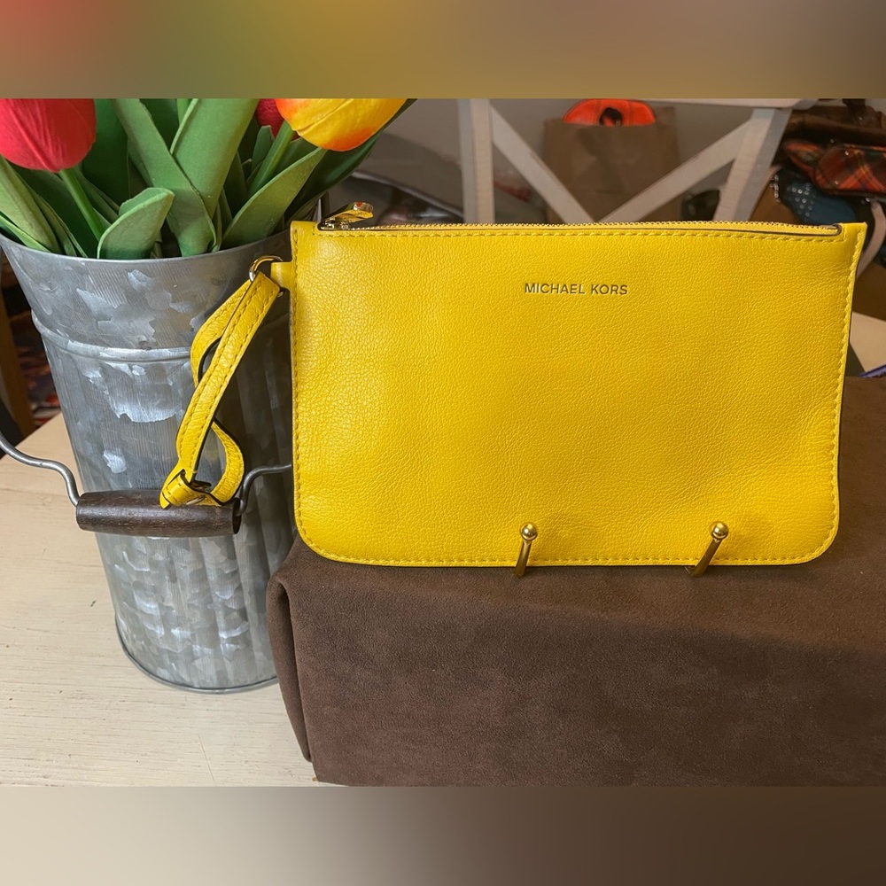 *Like New* Michael Kors Vibrant Yellow Wristlet